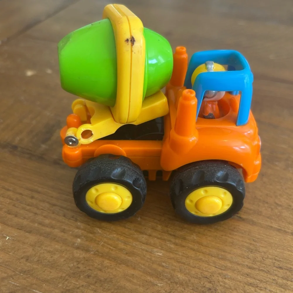 Huile Toys Push And Go Construction Truck Toy cement as is